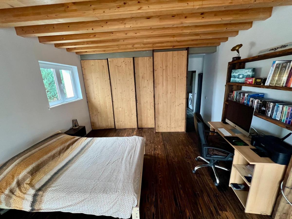 Capstay La Louvière Extérieur photo