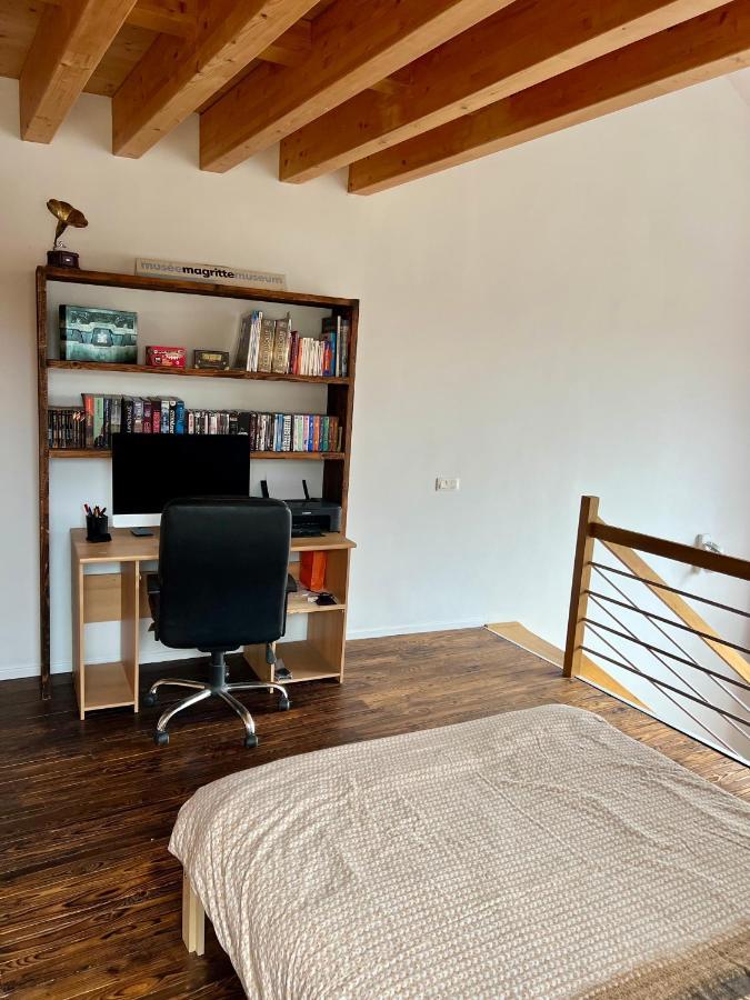 Capstay La Louvière Extérieur photo